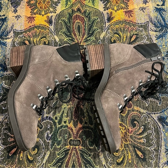 LUCKY BRAND Dareek Combat Boots Womens 9M Suede Leather CHUNKY Lug Soles Brown - Picture 6 of 11